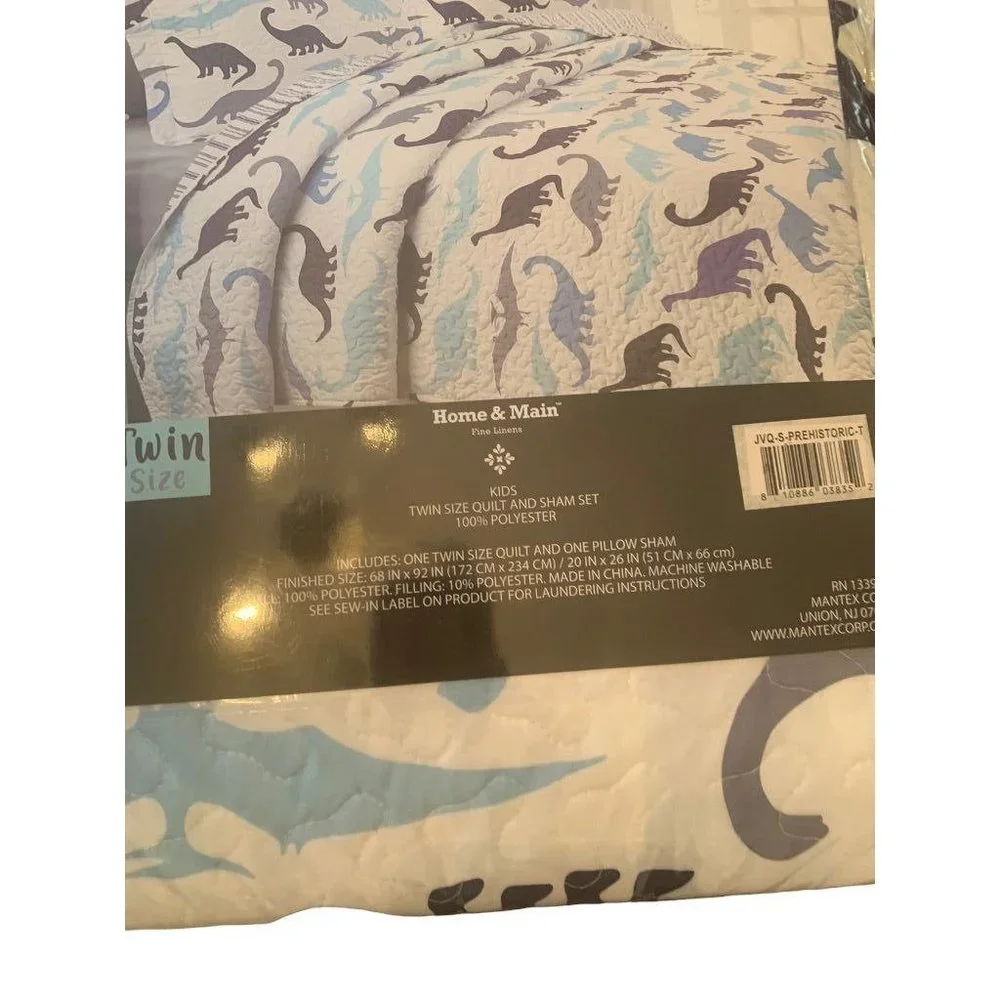 Home & Main Kids Quilt and Sham Set White Blue Dinosaur Pattern Twin Size